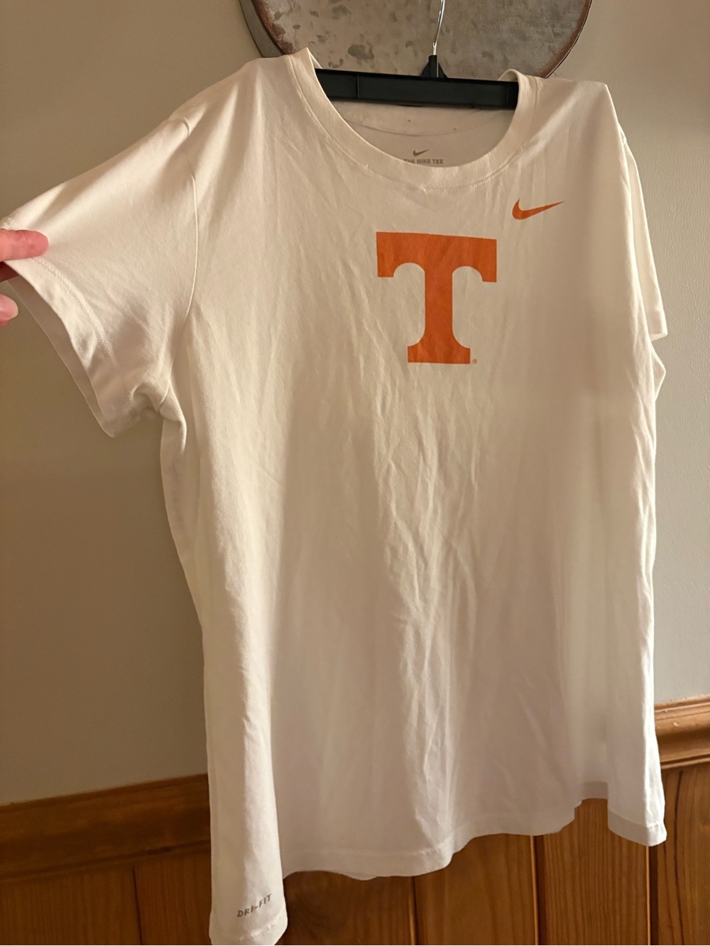 Nike XL Tennessee Volunteers DriFit White T-Shirt with Orange 'T'